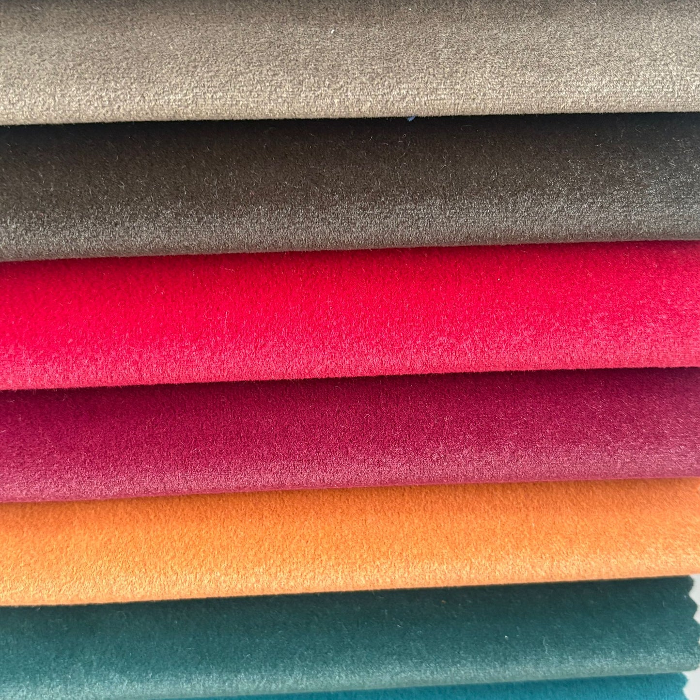 Holland Velvet 9108